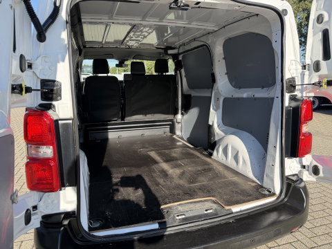 Opel Vivaro 2.0 CDTI L2H1 Edition / vaste prijs rijklaar € 9.950 ex btw / lease vanaf € 168 / euro 6 / bpm vrij / trekhaak 2500 kg / airco / cruise / navi / camera !