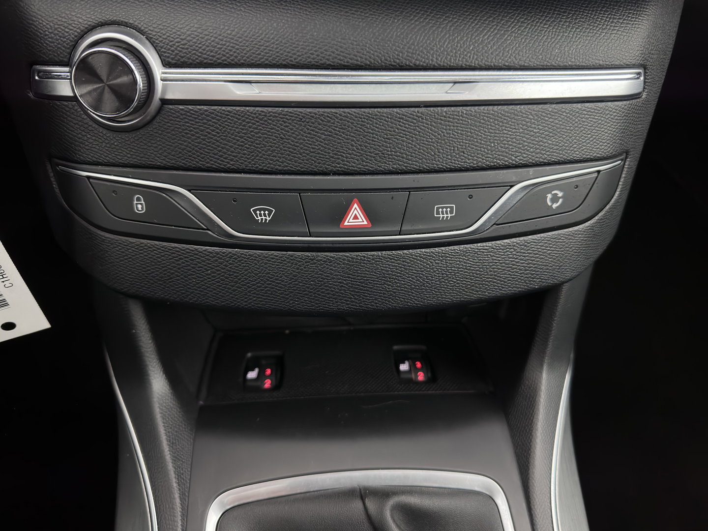 Peugeot 308 SW 1.5 BlueHDi Blue Lease Premium (INCL.BTW) *PANO | LEATHER-MICROFIBRE | FULL-LED | DENON-AUDIO | BLIND-SPOT | SPORT-SEATS | NAVI-FULLMAP | KEYLESS | DAB | LANE-ASSIST | CAMERA | ECC | CARPLAY | PDC | 17''ALU*
