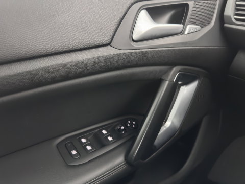 Peugeot 308 SW 1.5 BlueHDi Blue Lease Premium (INCL.BTW) *PANO | LEATHER-MICROFIBRE | FULL-LED | DENON-AUDIO | BLIND-SPOT | SPORT-SEATS | NAVI-FULLMAP | KEYLESS | DAB | LANE-ASSIST | CAMERA | ECC | CARPLAY | PDC | 17''ALU*