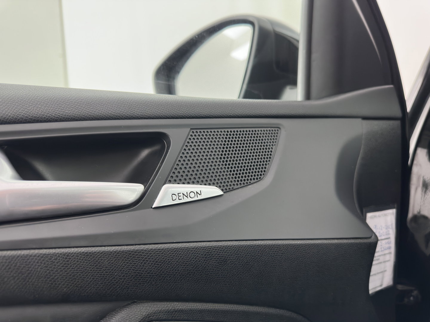 Peugeot 308 SW 1.5 BlueHDi Blue Lease Premium (INCL.BTW) *PANO | LEATHER-MICROFIBRE | FULL-LED | DENON-AUDIO | BLIND-SPOT | SPORT-SEATS | NAVI-FULLMAP | KEYLESS | DAB | LANE-ASSIST | CAMERA | ECC | CARPLAY | PDC | 17''ALU*