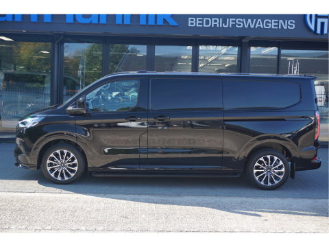 Ford E-Transit Custom 340L 218PK 71KWH AWD JWR Edition AUT BPM VRIJ!! Apple CP, 19" LM, LED, Trekhaak, 2x Schuifdeur!! NR. ECJWR1