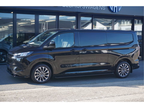 Ford Transit Custom 340L 218PK 71KWH AWD Elektrisch JWR Edition AUT BPM VRIJ!! Apple CP, 19" LM, LED, Trekhaak, 2x Schuifdeur!! NR. ECJWR1
