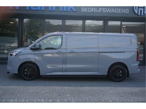 Ford E-Transit Custom 340L 218PK 71KWH AWD JWR Edition AUT BPM VRIJ!! Apple CP, 17" LM, LED, Trekhaak, 2x Schuifdeur!! NR. ECJWR4