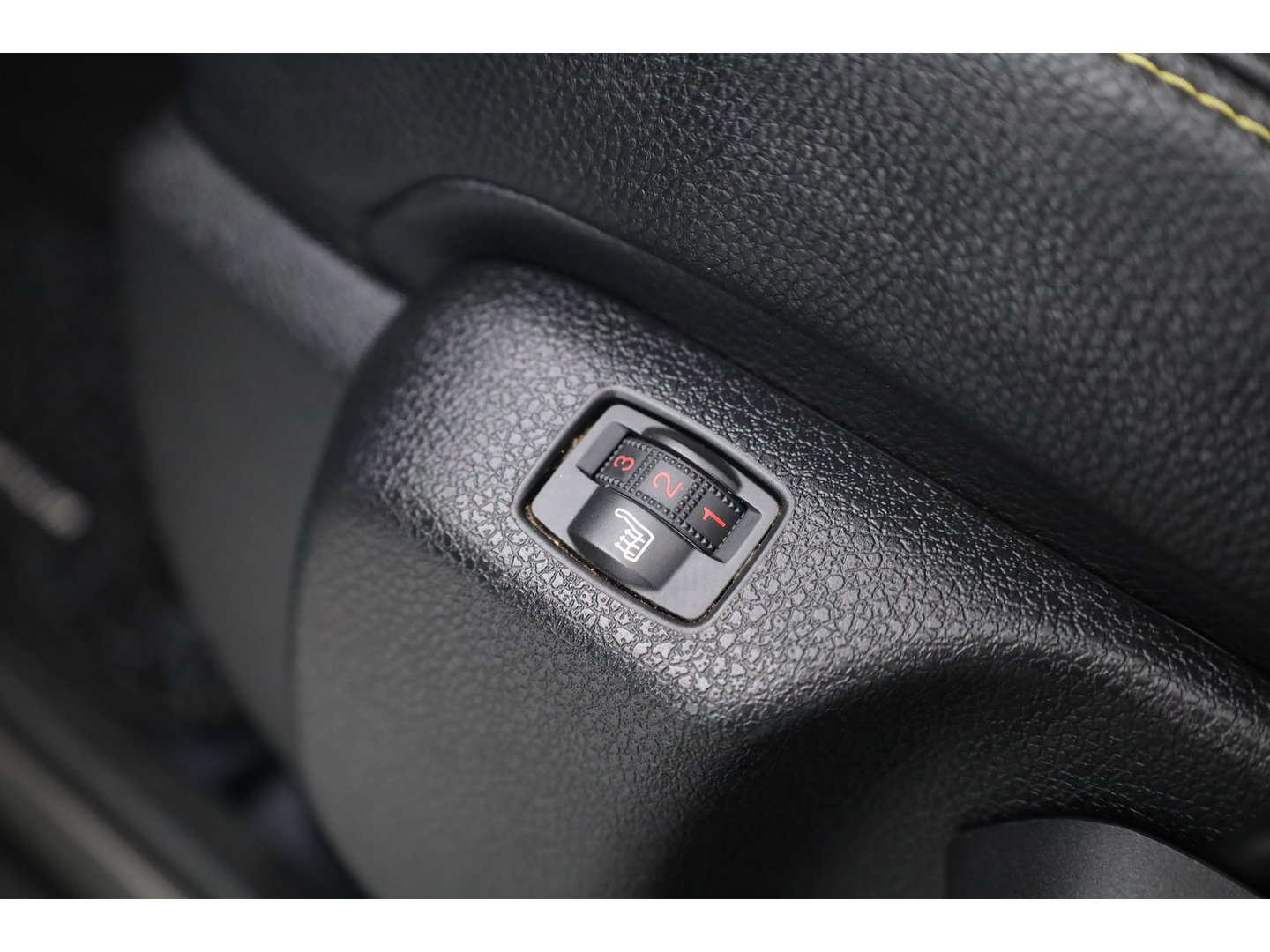 Opel Vivaro 2.0 CDTi-177pk | Automaat | Irmscher Sport | L3H1 | Lederen bekleding | Camera | Lm velgen
