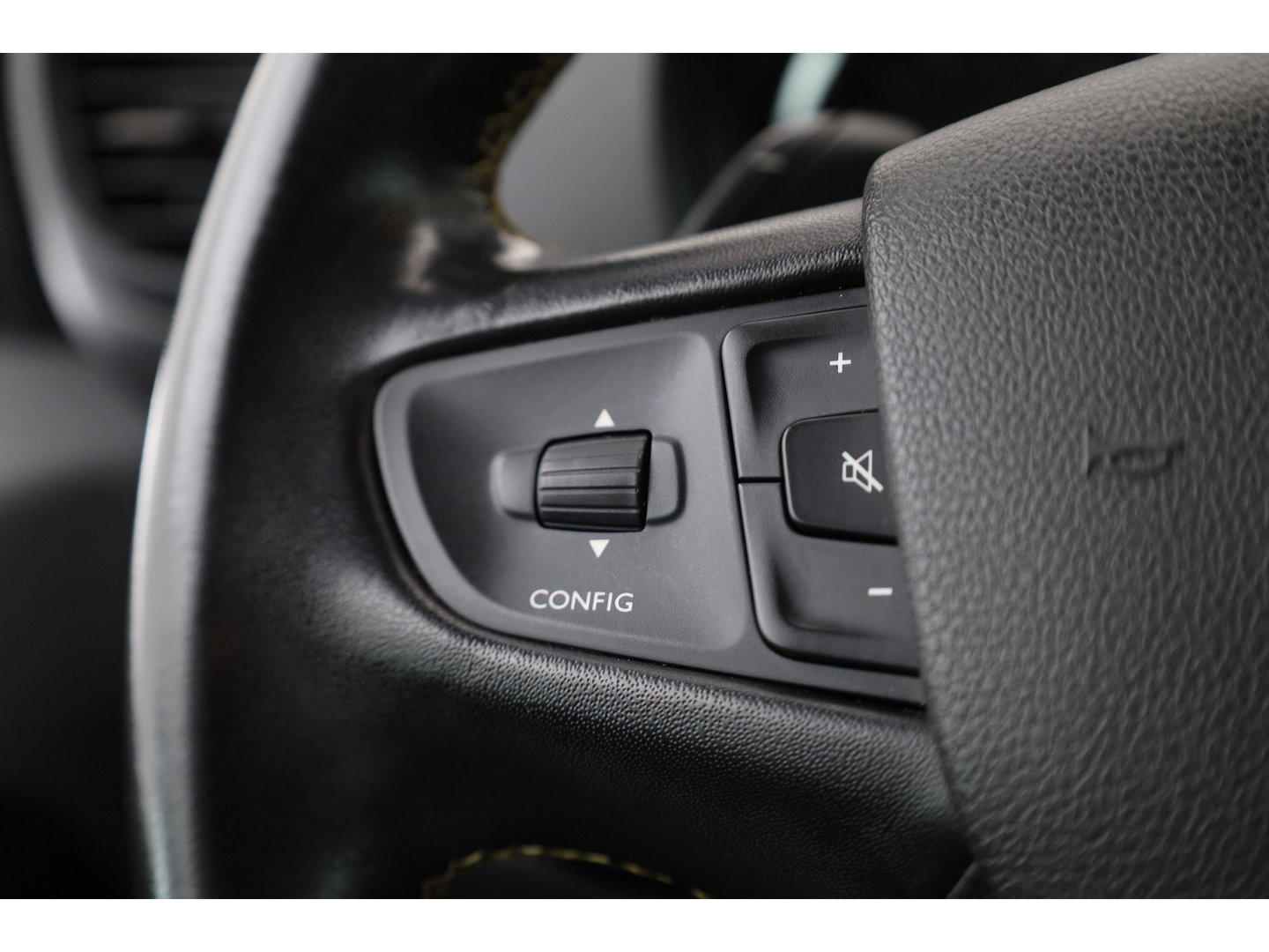 Opel Vivaro 2.0 CDTi-177pk | Automaat | Irmscher Sport | L3H1 | Lederen bekleding | Camera | Lm velgen