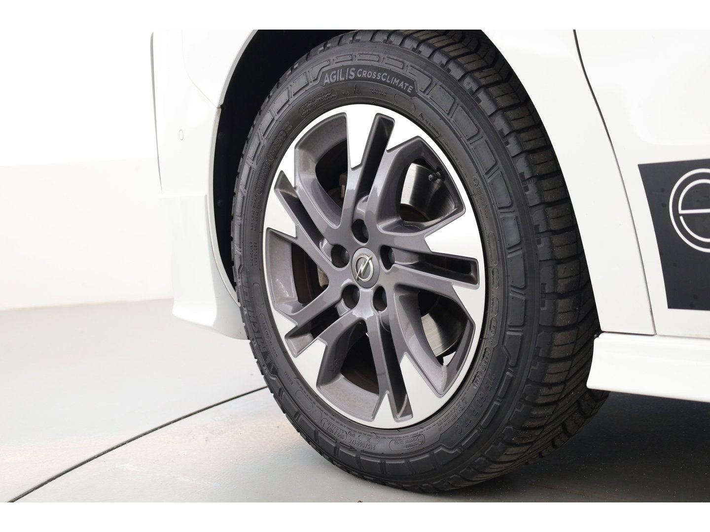 Opel Vivaro 2.0 CDTi-177pk | Automaat | Irmscher Sport | L3H1 | Lederen bekleding | Camera | Lm velgen