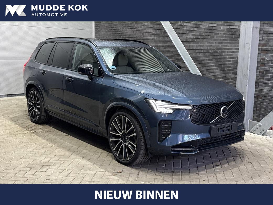 Volvo XC90 T8 Ultra Dark | 22 Inch | B&W | Luchtvering | Panoramadak | 360° Camera | Trekhaak | Head-Up | Massage