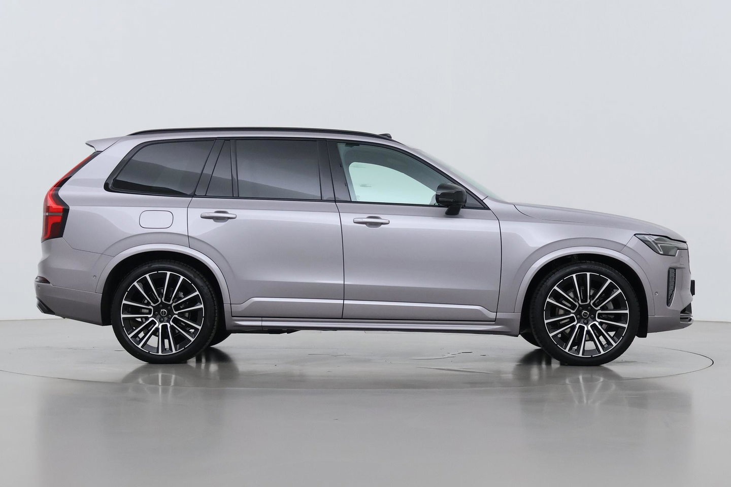Volvo XC90 T8 Ultra Dark | Luchtvering | Bowers&Wilkins | 22 Inch | Panoramadak | Trekhaak | 360° Camera | Head-Up