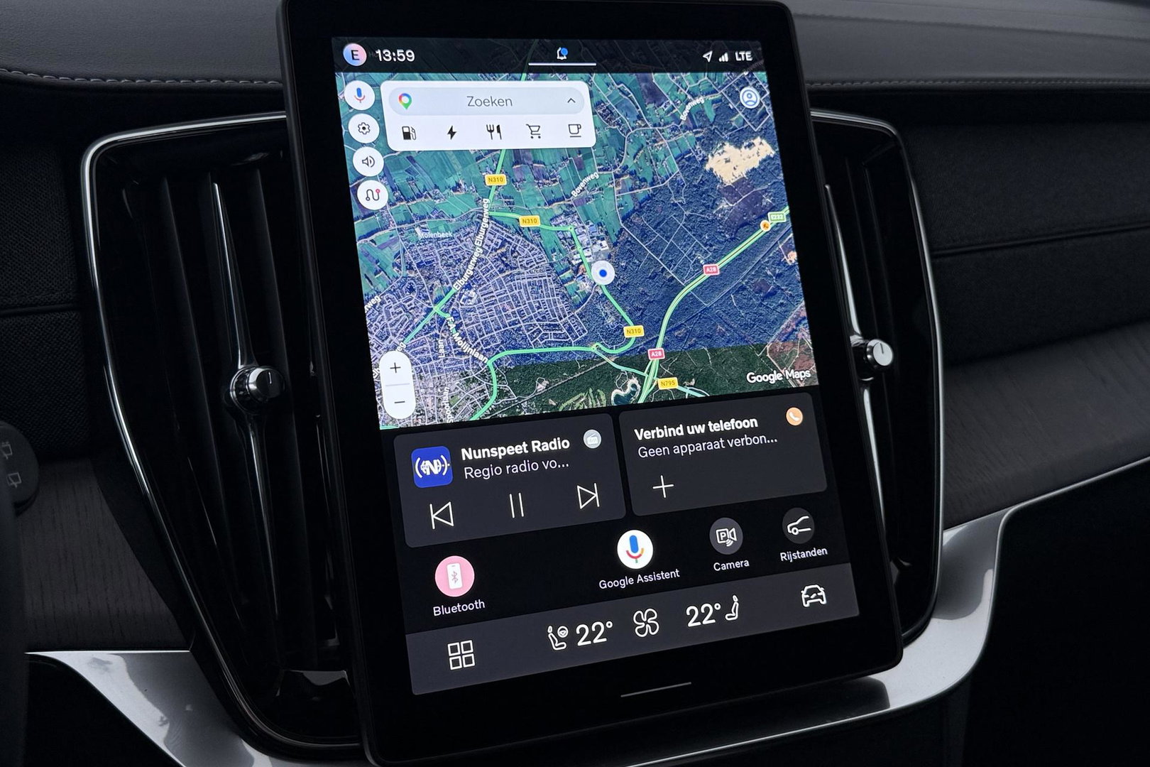 Volvo XC90 T8 Ultra Dark | Luchtvering | Bowers&Wilkins | 22 Inch | Panoramadak | Trekhaak | 360° Camera | Head-Up