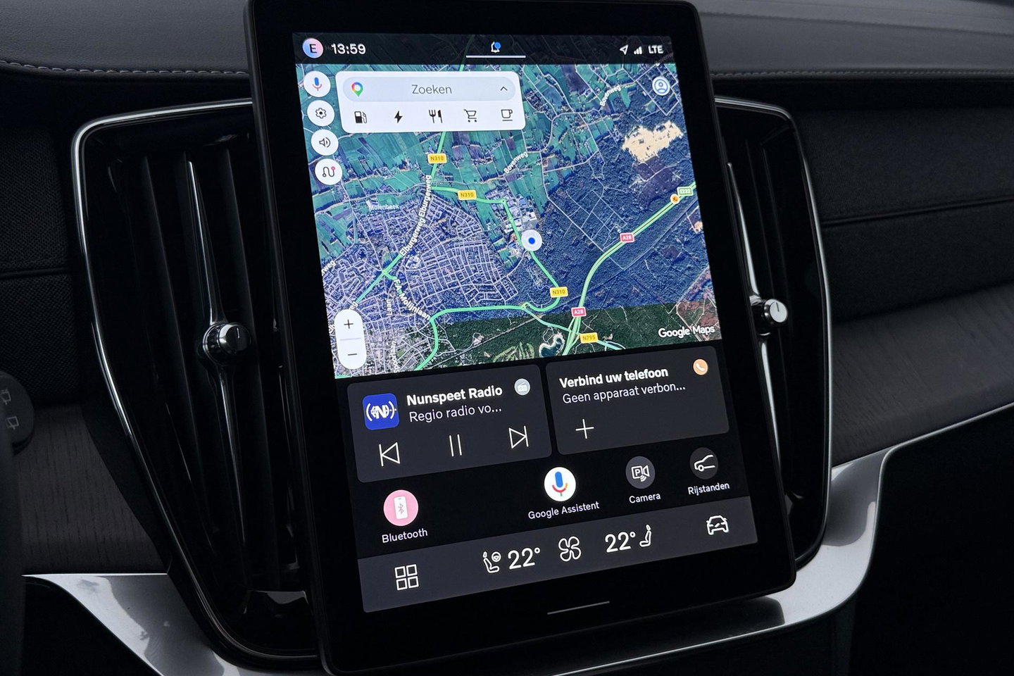 Volvo XC90 T8 Ultra Dark | Luchtvering | Bowers&Wilkins | 22 Inch | Panoramadak | Trekhaak | 360° Camera | Head-Up