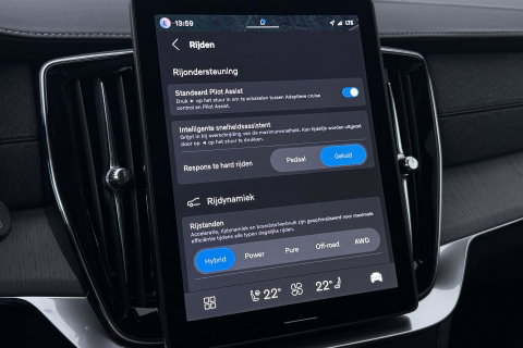 Volvo XC90 T8 Ultra Dark | Luchtvering | Bowers&Wilkins | 22 Inch | Panoramadak | Trekhaak | 360° Camera | Head-Up
