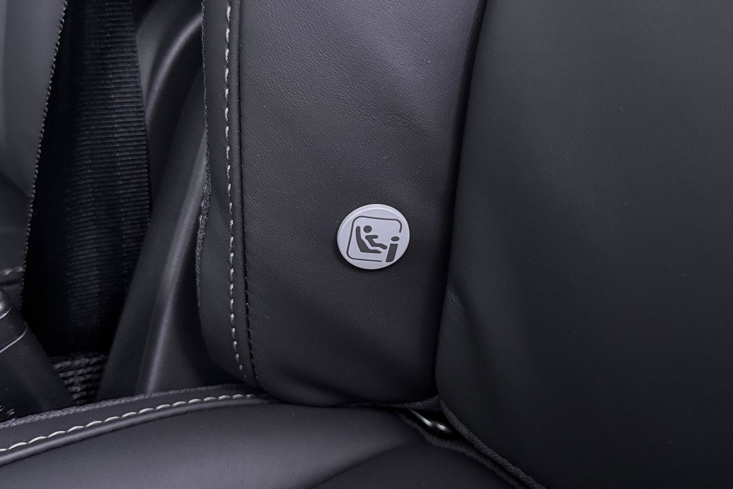 Volvo XC90 T8 Ultra Dark | Luchtvering | Bowers&Wilkins | 22 Inch | Panoramadak | Trekhaak | 360° Camera | Head-Up