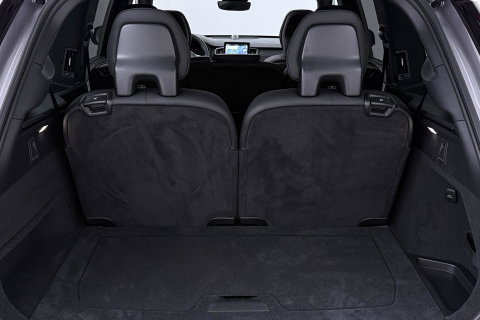 Volvo XC90 T8 Ultra Dark | Luchtvering | Bowers&Wilkins | 22 Inch | Panoramadak | Trekhaak | 360° Camera | Head-Up