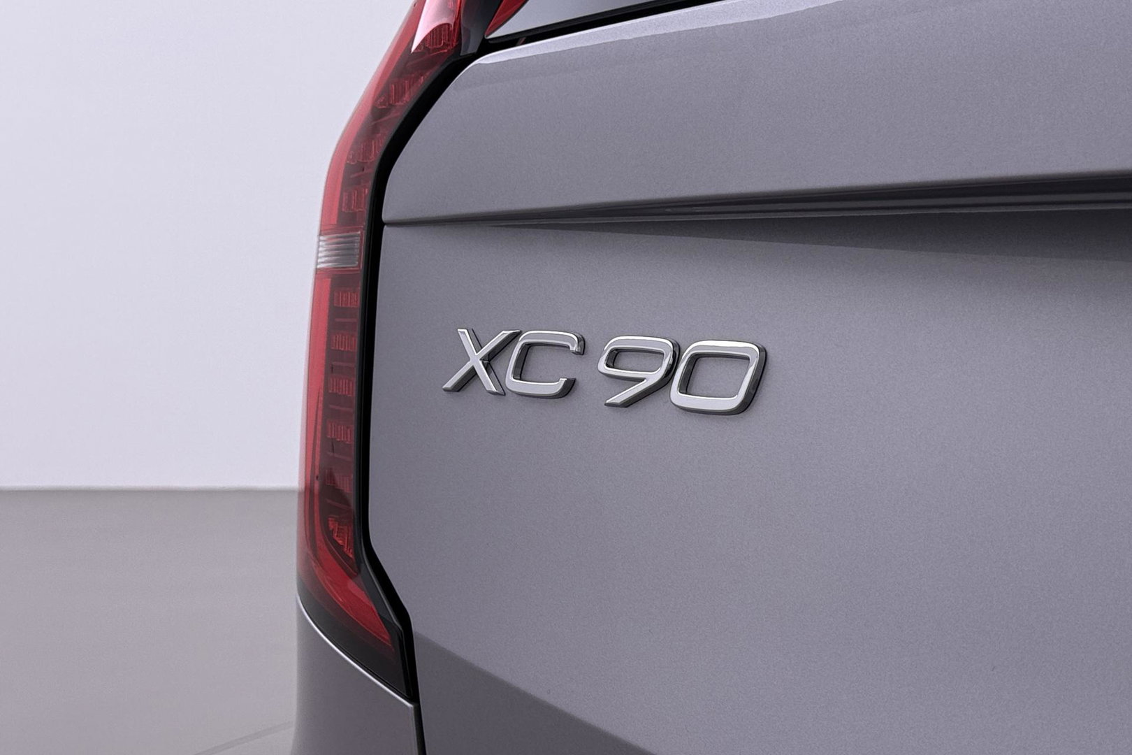 Volvo XC90 T8 Ultra Dark | Luchtvering | Bowers&Wilkins | 22 Inch | Panoramadak | Trekhaak | 360° Camera | Head-Up