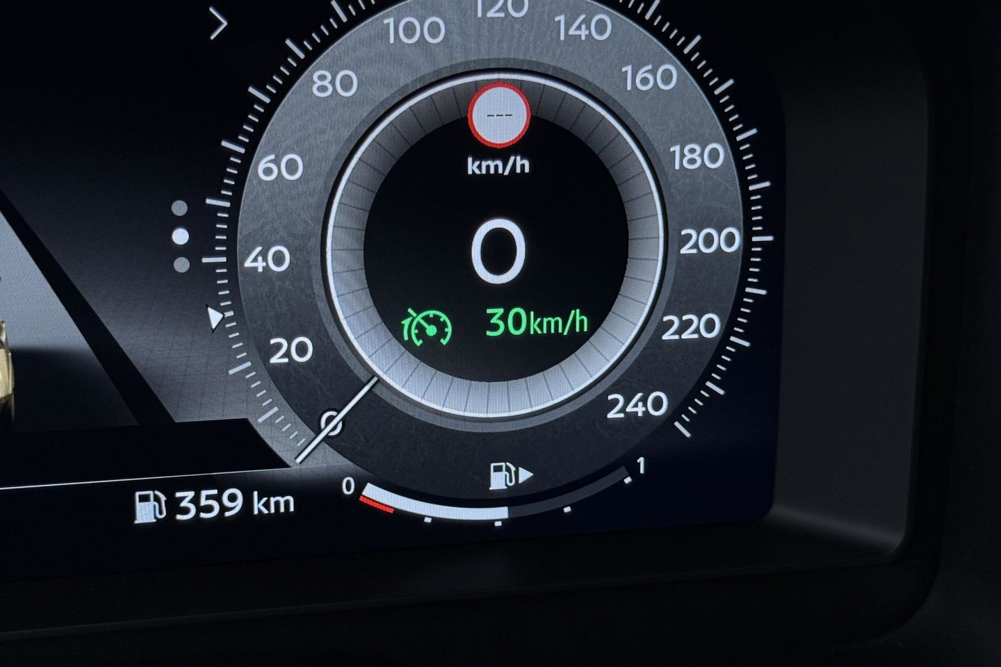 Nissan QASHQAI 1.3 MHEV Xtronic Tekna | ACC | 360° Camera | Head-Up | Stoel+Stuurverwarming | Dodehoek | 19 Inch