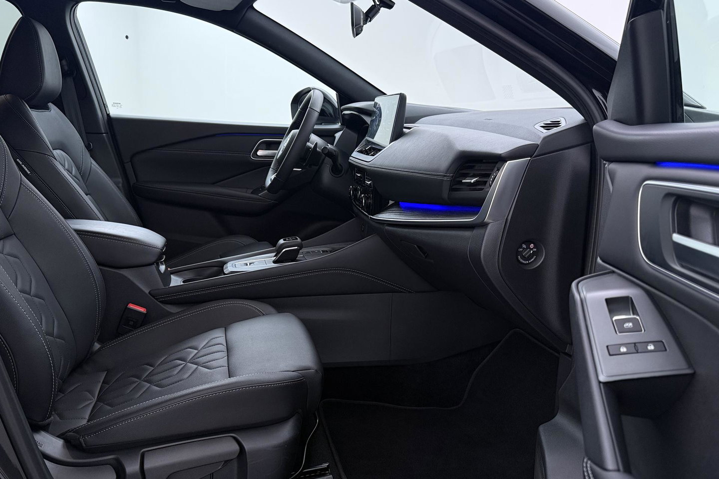 Nissan QASHQAI 1.3 MHEV Xtronic Tekna | ACC | 360° Camera | Head-Up | Stoel+Stuurverwarming | Dodehoek | 19 Inch
