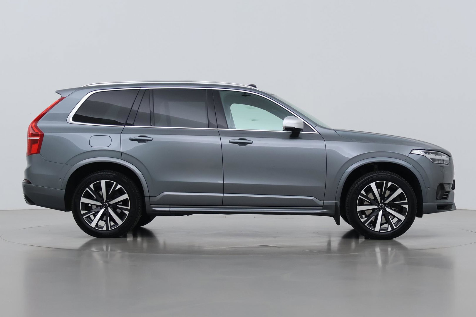 Volvo XC90 T8 Twin Engine R-Design | Luchtvering | Bowers&Wilkins | Panoramadak | 360° Camera | Head-Up | BLIS | Trekhaak | ACC