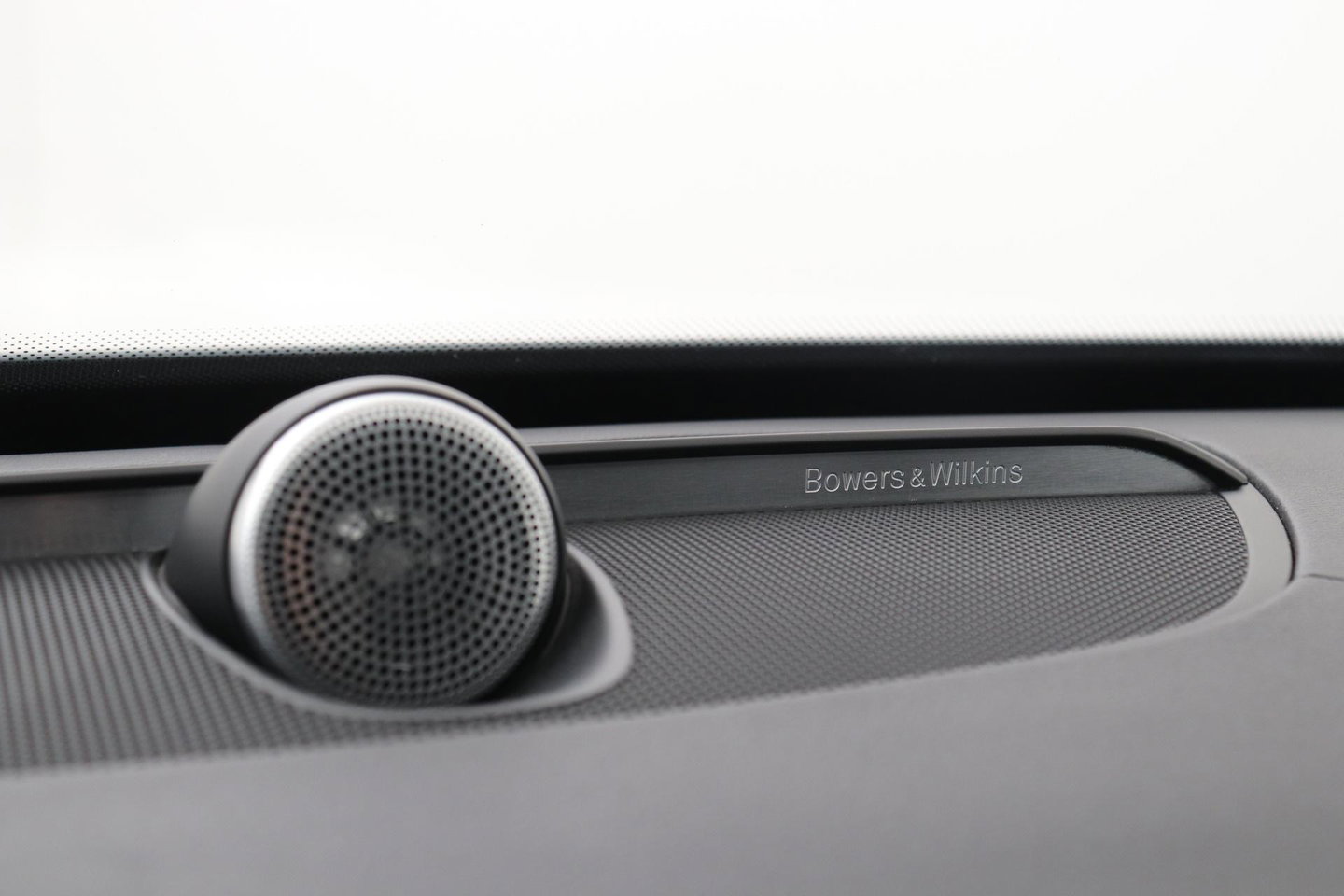 Volvo XC90 T8 Twin Engine R-Design | Luchtvering | Bowers&Wilkins | Panoramadak | 360° Camera | Head-Up | BLIS | Trekhaak | ACC