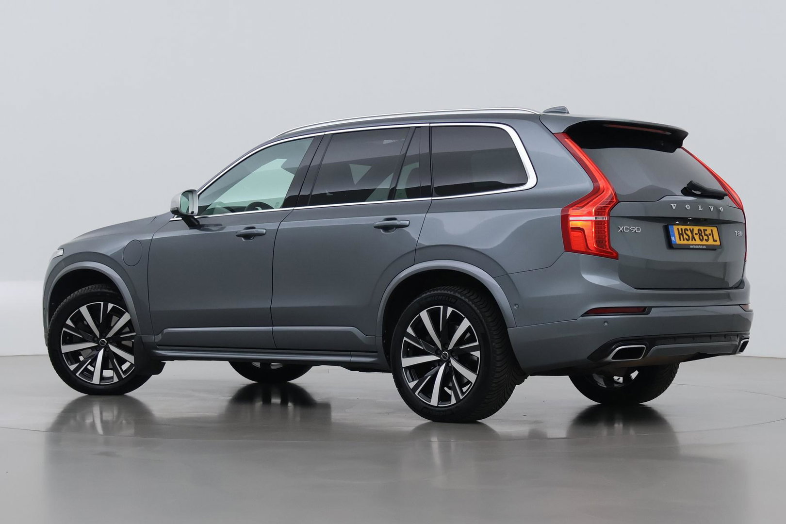 Volvo XC90 T8 Twin Engine R-Design | Luchtvering | Bowers&Wilkins | Panoramadak | 360° Camera | Head-Up | BLIS | Trekhaak | ACC