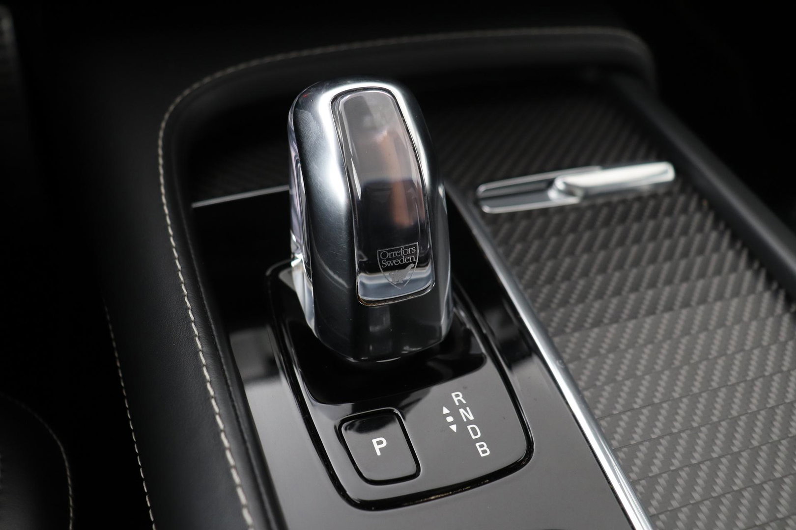 Volvo XC90 T8 Twin Engine R-Design | Luchtvering | Bowers&Wilkins | Panoramadak | 360° Camera | Head-Up | BLIS | Trekhaak | ACC