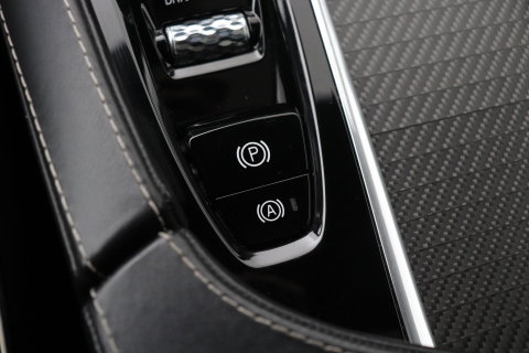 Volvo XC90 T8 Twin Engine R-Design | Luchtvering | Bowers&Wilkins | Panoramadak | 360° Camera | Head-Up | BLIS | Trekhaak | ACC