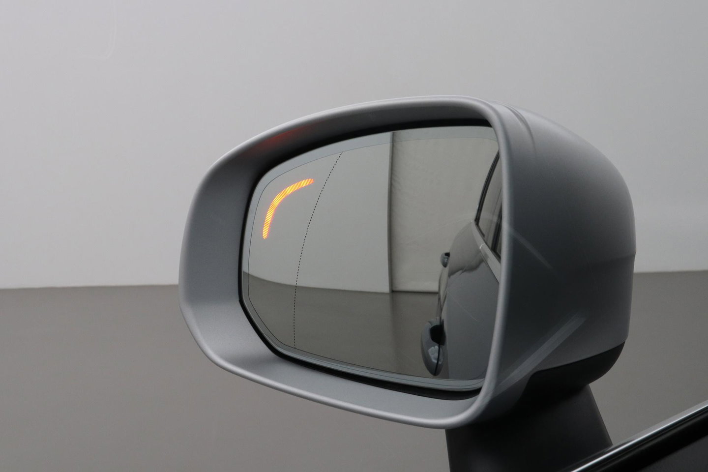 Volvo XC90 T8 Twin Engine R-Design | Luchtvering | Bowers&Wilkins | Panoramadak | 360° Camera | Head-Up | BLIS | Trekhaak | ACC