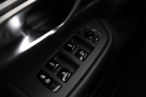 Volvo XC90 T8 Twin Engine R-Design | Luchtvering | Bowers&Wilkins | Panoramadak | 360° Camera | Head-Up | BLIS | Trekhaak | ACC