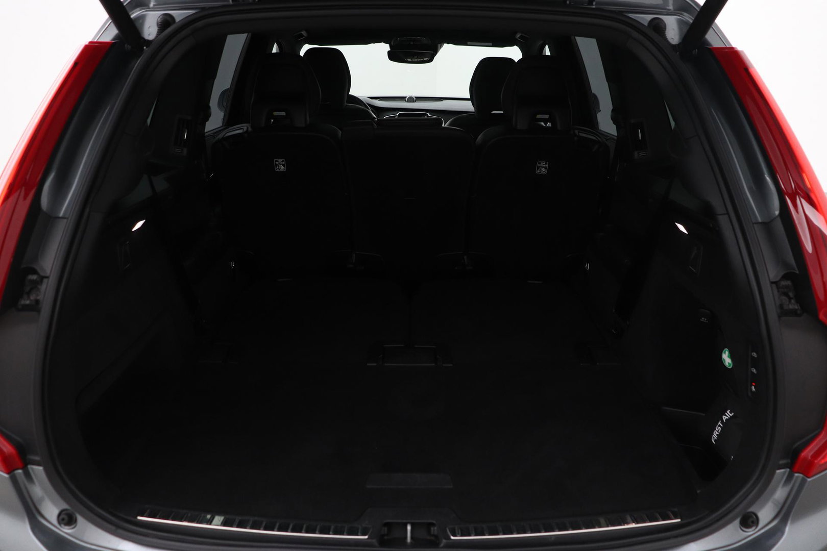Volvo XC90 T8 Twin Engine R-Design | Luchtvering | Bowers&Wilkins | Panoramadak | 360° Camera | Head-Up | BLIS | Trekhaak | ACC
