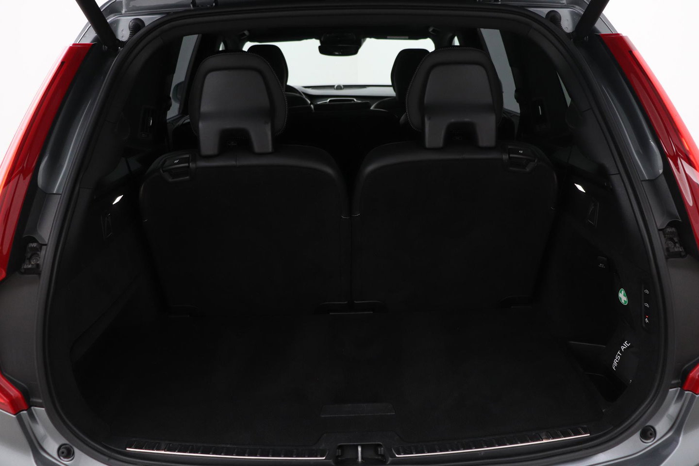 Volvo XC90 T8 Twin Engine R-Design | Luchtvering | Bowers&Wilkins | Panoramadak | 360° Camera | Head-Up | BLIS | Trekhaak | ACC