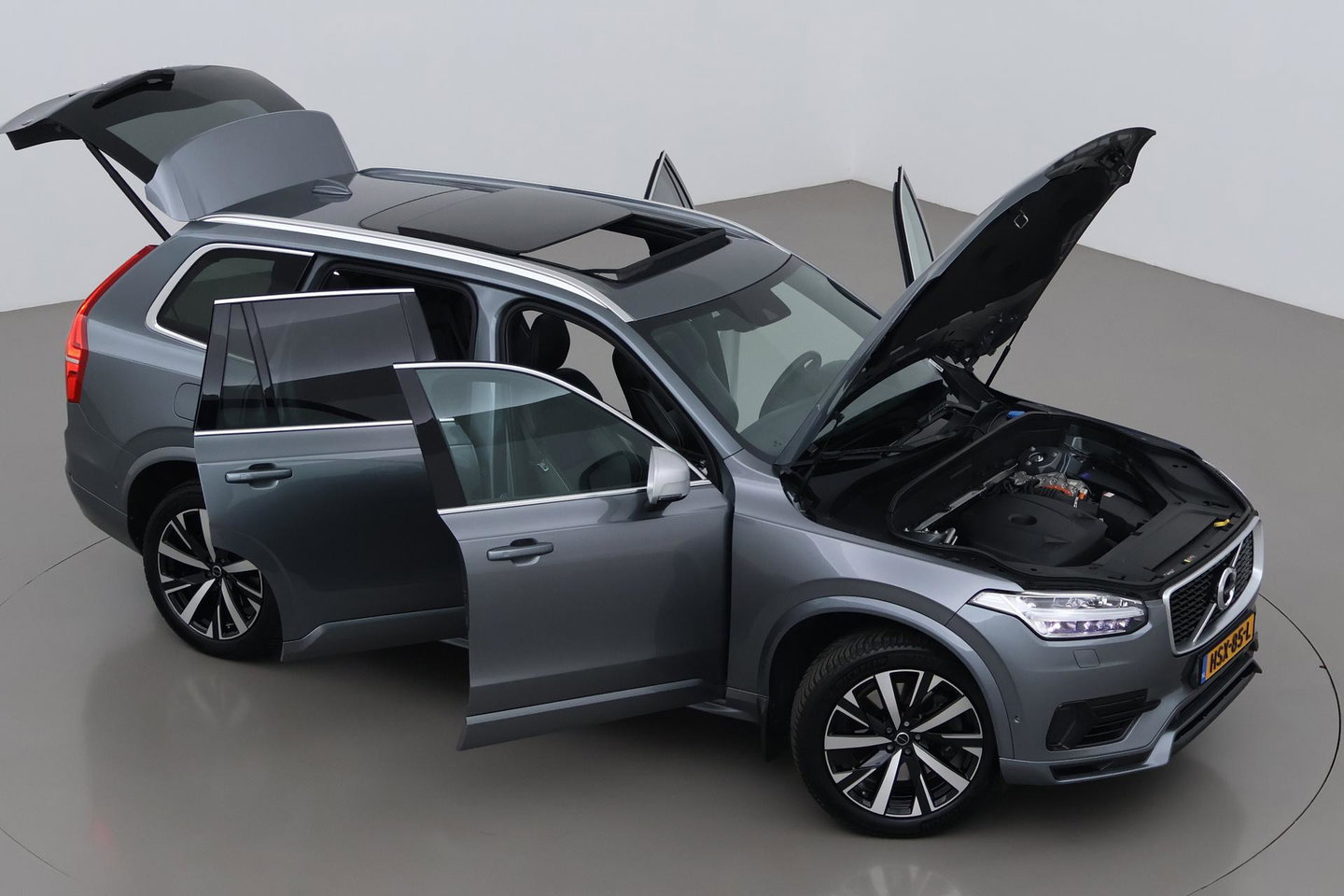 Volvo XC90 T8 Twin Engine R-Design | Luchtvering | Bowers&Wilkins | Panoramadak | 360° Camera | Head-Up | BLIS | Trekhaak | ACC