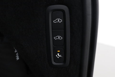 Volvo XC90 T8 Twin Engine R-Design | Luchtvering | Bowers&Wilkins | Panoramadak | 360° Camera | Head-Up | BLIS | Trekhaak | ACC