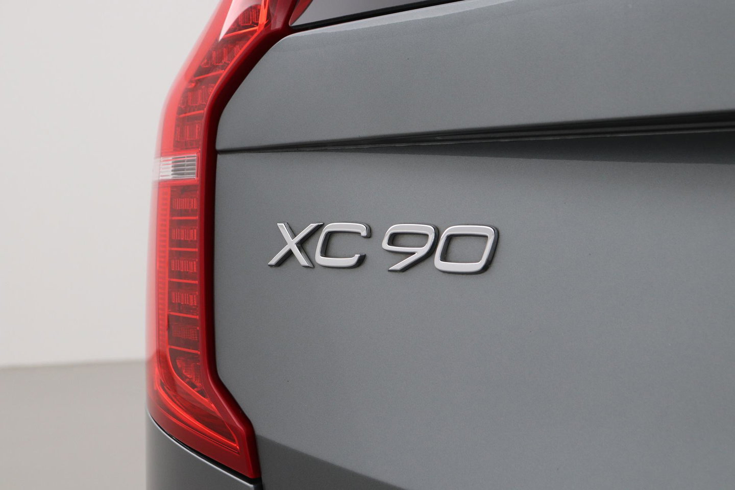 Volvo XC90 T8 Twin Engine R-Design | Luchtvering | Bowers&Wilkins | Panoramadak | 360° Camera | Head-Up | BLIS | Trekhaak | ACC