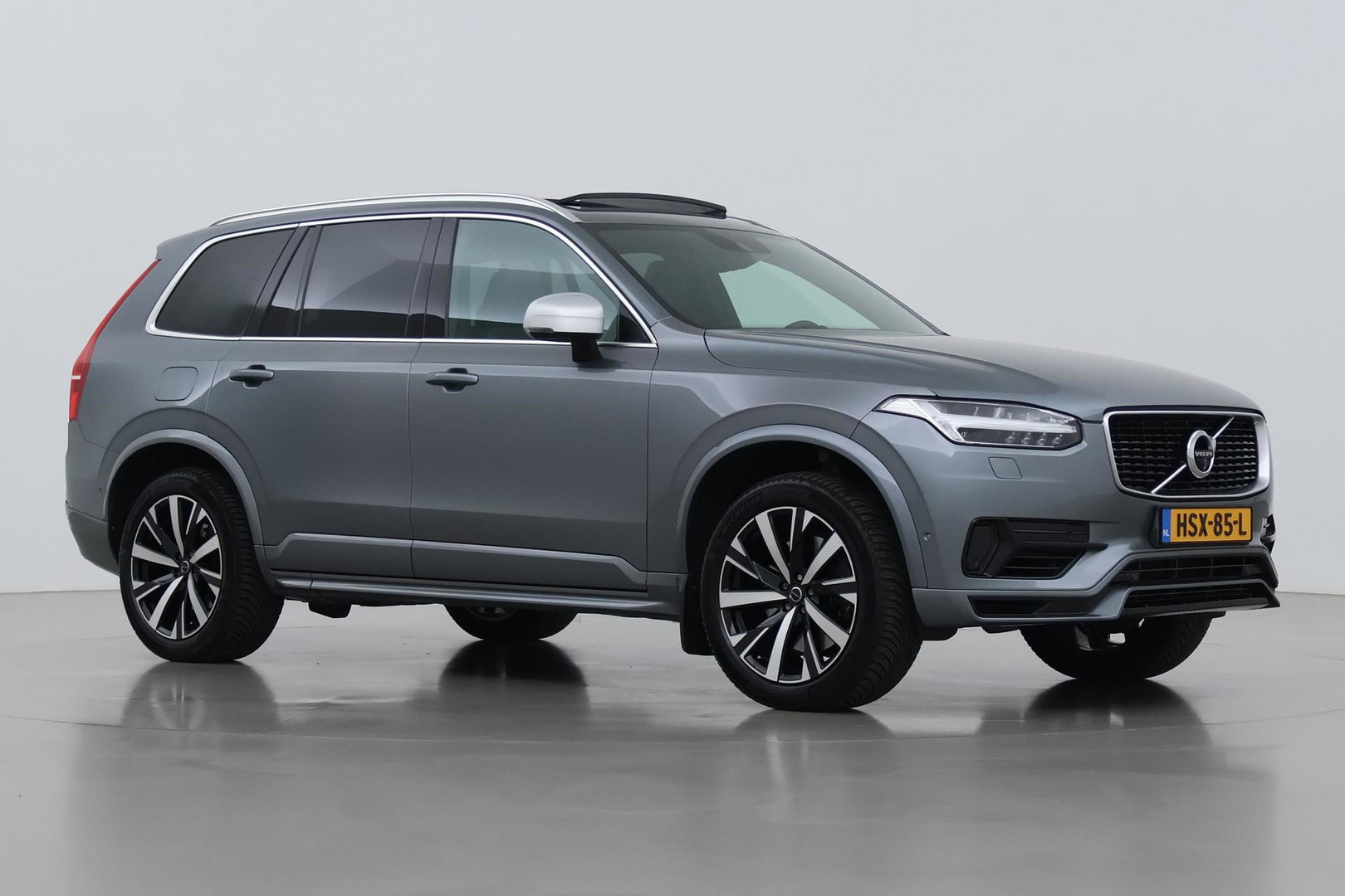 Volvo XC90 T8 Twin Engine R-Design | Luchtvering | Bowers&Wilkins | Panoramadak | 360° Camera | Head-Up | BLIS | Trekhaak | ACC