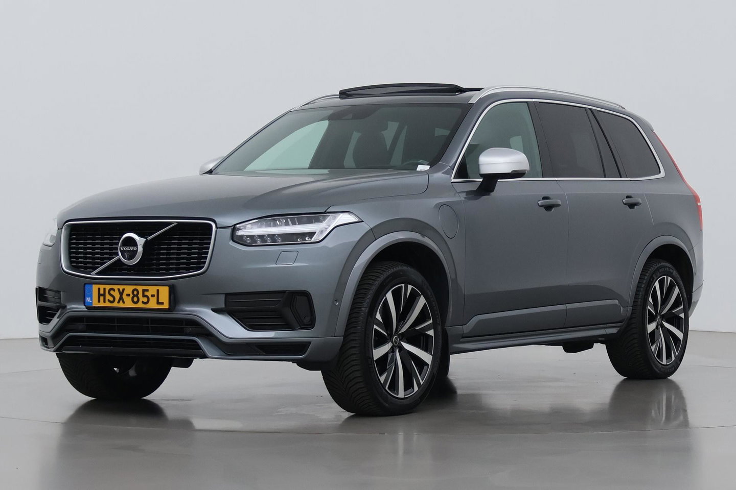 Volvo XC90 T8 Twin Engine R-Design | Luchtvering | Bowers&Wilkins | Panoramadak | 360° Camera | Head-Up | BLIS | Trekhaak | ACC