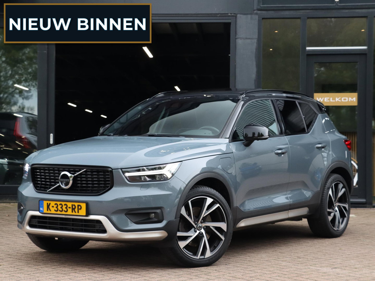 Volvo XC40 T5 Recharge R-Design 262PK Panoramadak Harman Kardon Trekhaak 1e eig. Volvo dealeronderhouden!