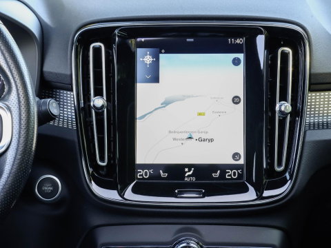 Volvo XC40 T5 Recharge R-Design 262PK Panoramadak Harman Kardon Trekhaak 1e eig. Volvo dealeronderhouden!