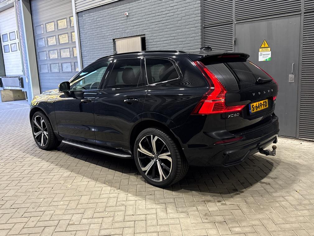 Volvo XC60 T8 R-Design | Harman/Kardon | Panoramadak | Trekhaak | Stoel+Stuurverwarming | Keyless | Camera | ACC | 21 Inch