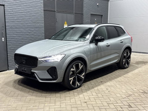 Volvo XC60 T6 Ultra Black Edition | Luchtvering  | 22 Inch | Stoelventilatie | Bowers&Wilkins | Trekhaak | 360° Camera |