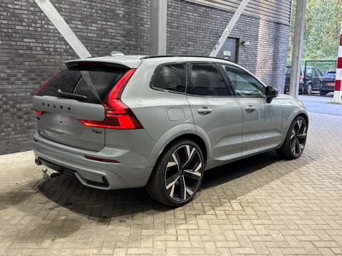 Volvo XC60 T6 Ultra Black Edition | 22 Inch | Bowers&Wilkins | Luchtvering | Trekhaak | 360° Camera | Stoelventilatie