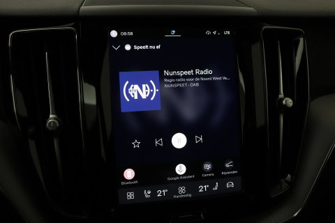 Volvo XC60 T6 Plus Dark | Panoramadak | Trekhaak | ACC | Pilot Assist | Memory | Stoel+Stuurverwarming | Keyless | Camera