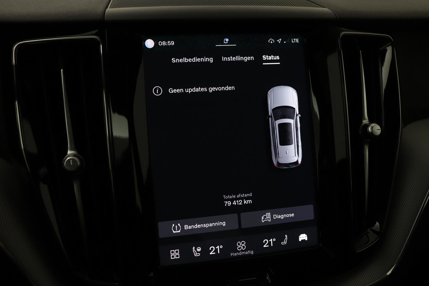Volvo XC60 T6 Plus Dark | Panoramadak | Trekhaak | ACC | Pilot Assist | Memory | Stoel+Stuurverwarming | Keyless | Camera