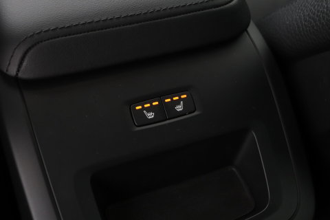 Volvo XC60 T6 Plus Dark | Panoramadak | Trekhaak | ACC | Pilot Assist | Memory | Stoel+Stuurverwarming | Keyless | Camera