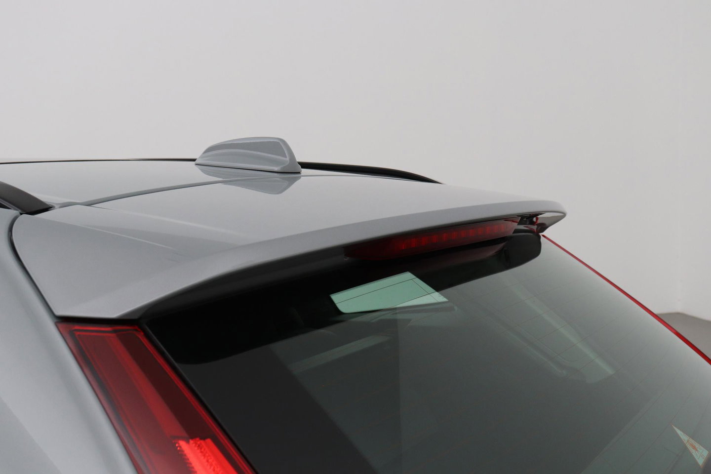 Volvo XC60 T6 Plus Dark | Panoramadak | Trekhaak | ACC | Pilot Assist | Memory | Stoel+Stuurverwarming | Keyless | Camera