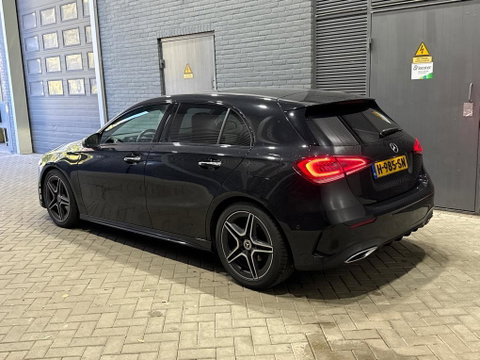 Mercedes-Benz A-Klasse 180 Business Solution AMG | Panoramadak | Nightpakket | Keyless | Memory | Camera | Stoelverwarming | 18 Inch