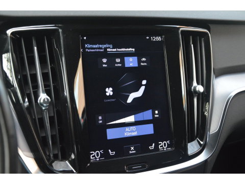 Volvo V60 T5 Momentum| Trekhaak| Camera | BLIS | Adaptive Cruise | Stoelverwarming | Perfect onderhouden |