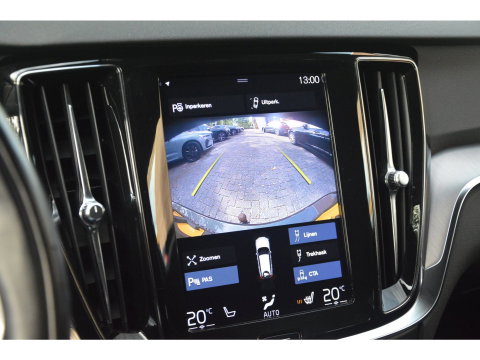 Volvo V60 T5 Momentum| Trekhaak| Camera | BLIS | Adaptive Cruise | Stoelverwarming | Perfect onderhouden |