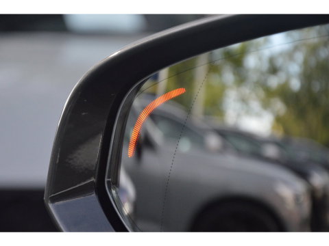 Volvo V60 T5 Momentum| Trekhaak| Camera | BLIS | Adaptive Cruise | Stoelverwarming | Perfect onderhouden |