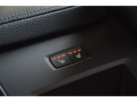 Volvo V60 T5 Momentum| Trekhaak| Camera | BLIS | Adaptive Cruise | Stoelverwarming | Perfect onderhouden |
