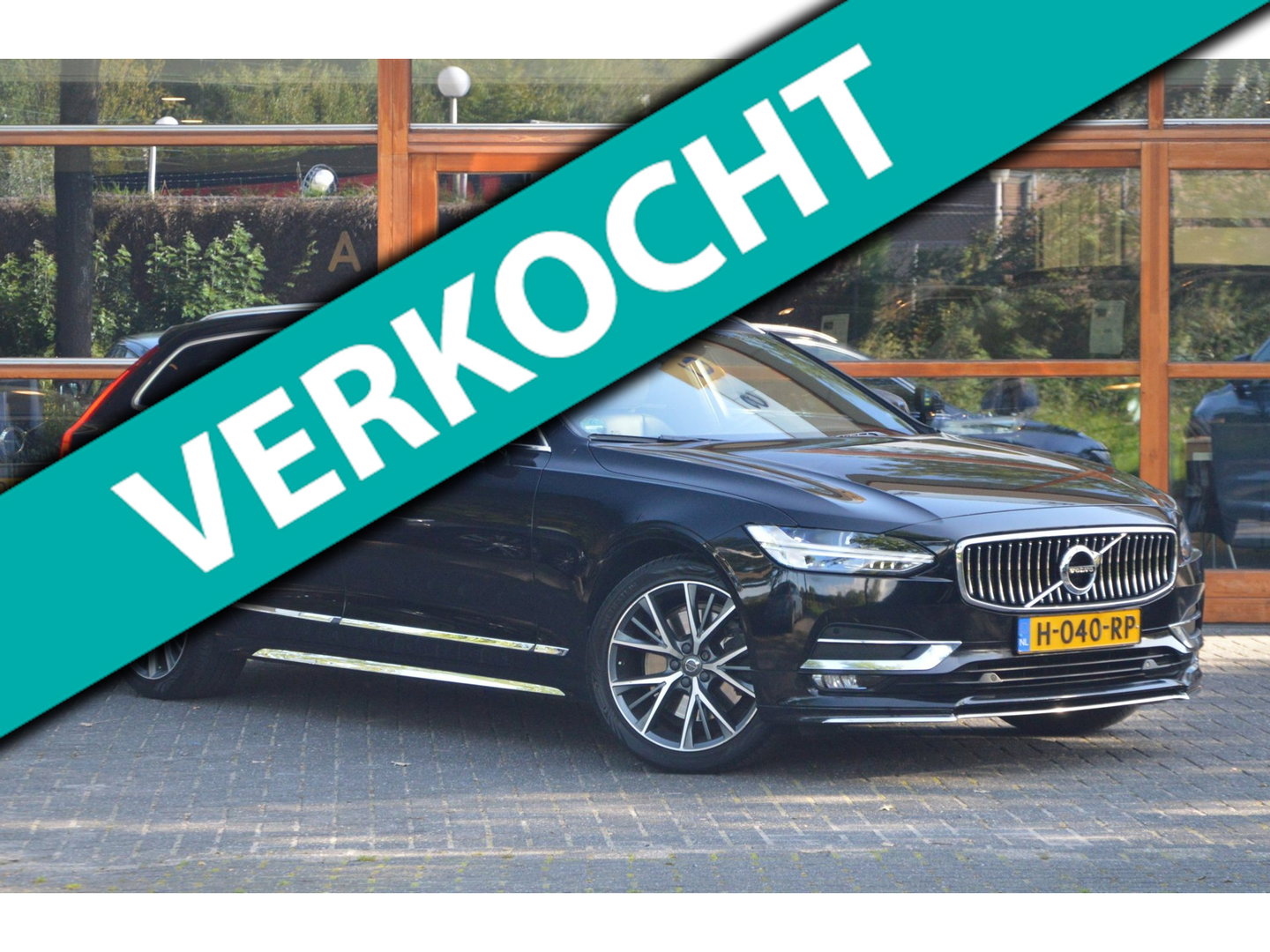 Volvo V90 T4 Inscription | Massage | Panorama dak | Standkachel | Trekhaak | Head-Up | Harman en Kardon