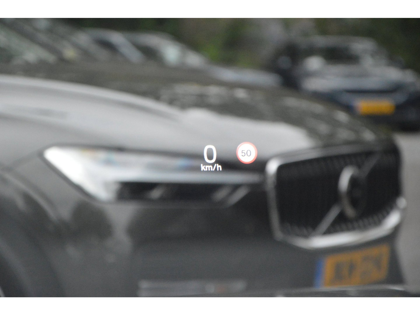 Volvo V90 T4 Inscription | Massage | Panorama dak | Standkachel | Trekhaak | Head-Up | Harman en Kardon